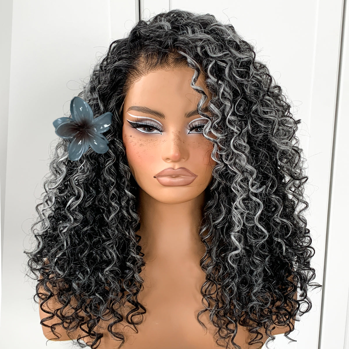 Grey Highlight Curly Wig Wear And Go Glueless Wig Synthetic HD Lace Afro Wig 13x6 Black And White Skunk Stripe Kinky Curly