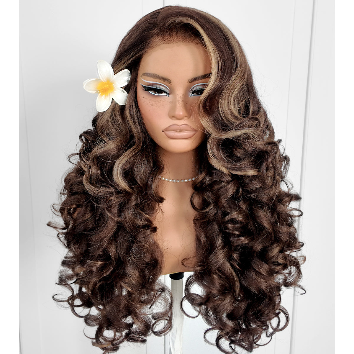 MITIMES 13x6 Glueless HD Lace Front Wigs Pre Plucked Honey Blonde Yaki Synthetic Body Wave Wigs Ready To Wear Highlight Balayage Wig