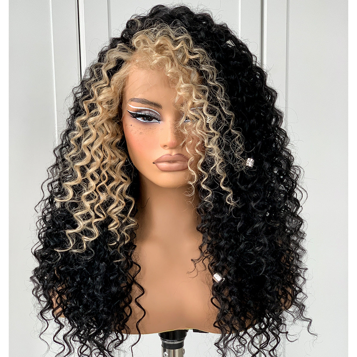 13x6 Curly Wig Wear And Go Glueless Wig Pre-Plucked Synthetic Lace Front Wig Pre-Cut Afro Kinky Layred Wig With Natural Hairline 18 Inch